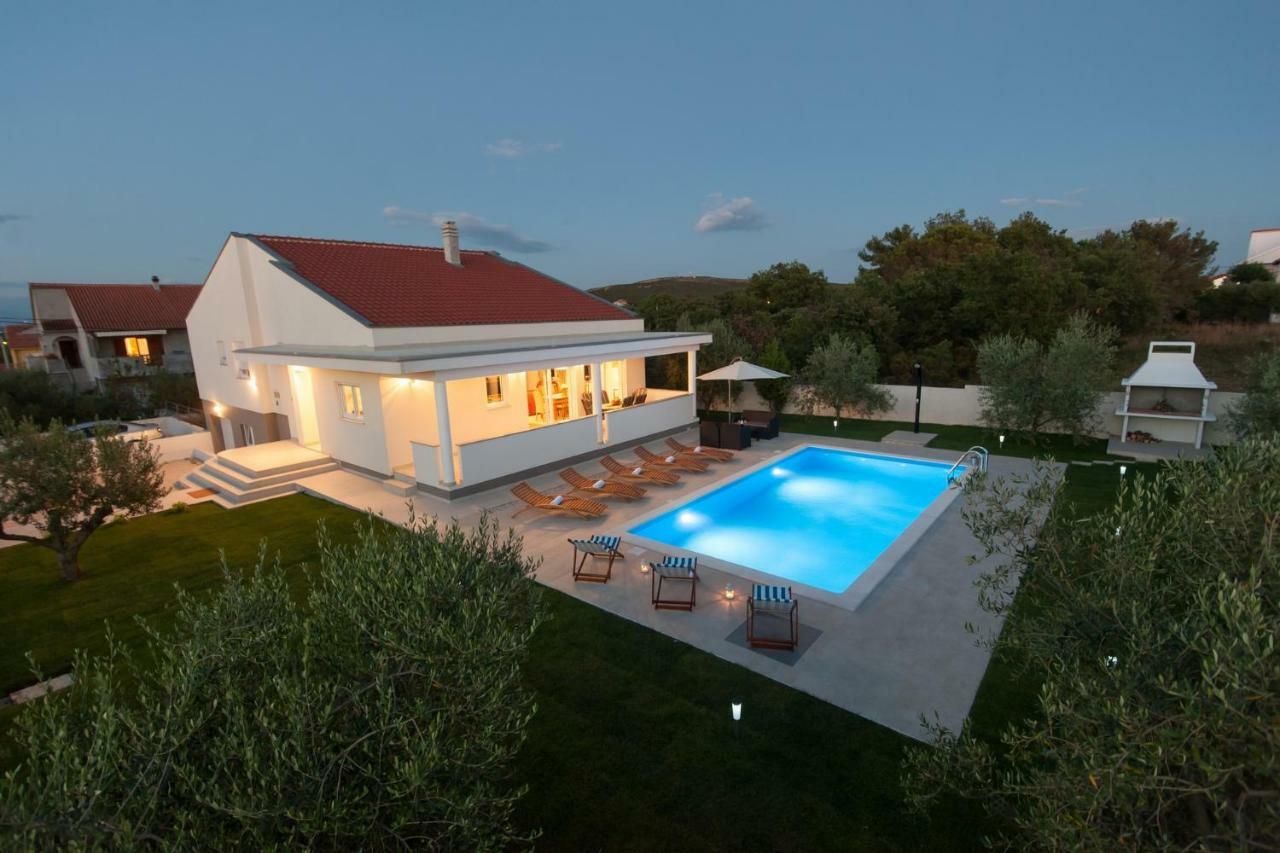 Karla - Zadar * Debeljak