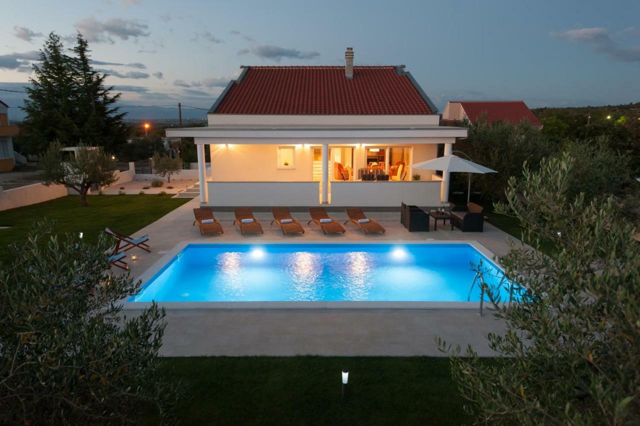 Karla - Zadar Villa Debeljak
